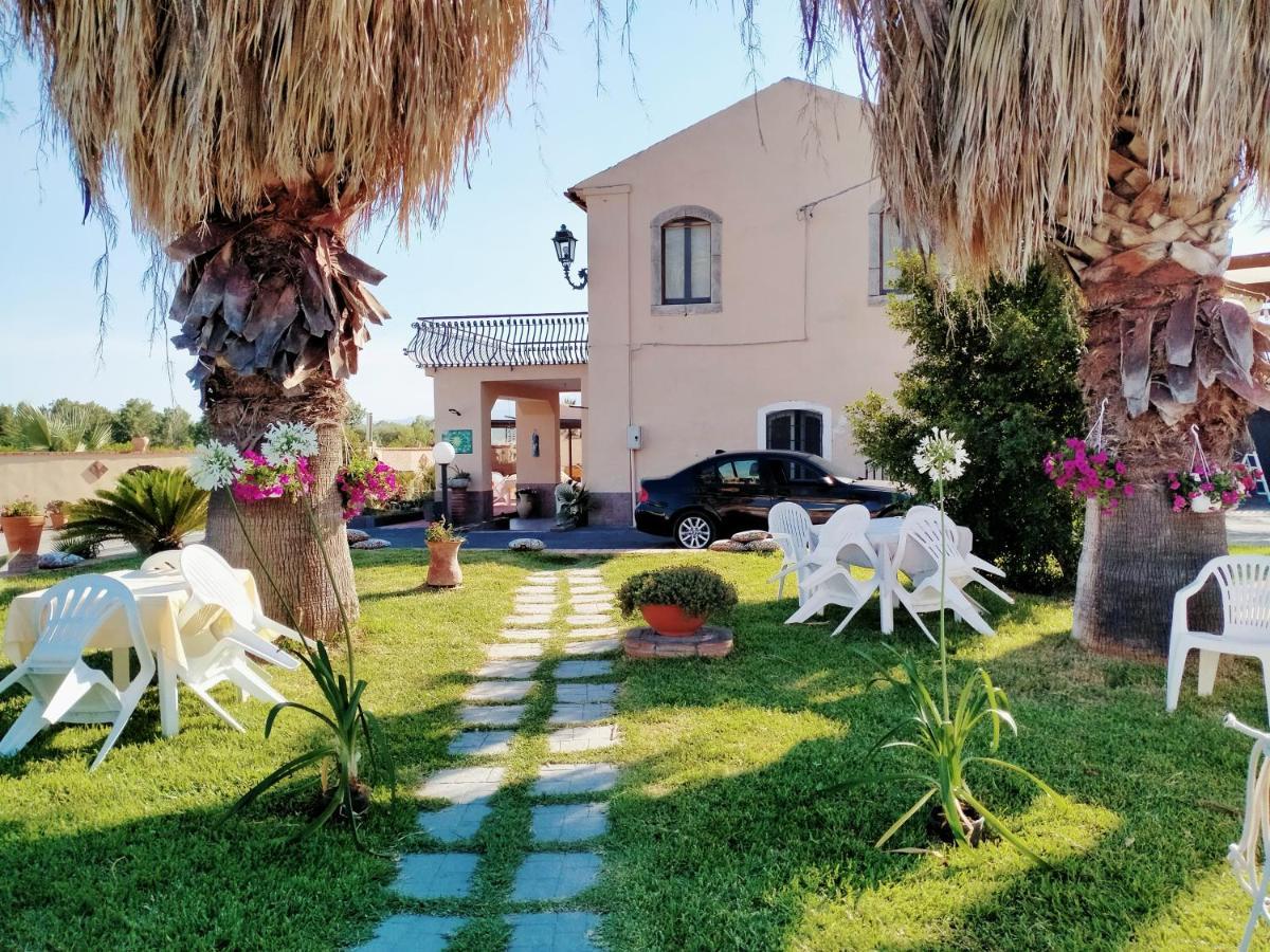 Villa Laura Apartment Giardini Naxos Exteriör bild