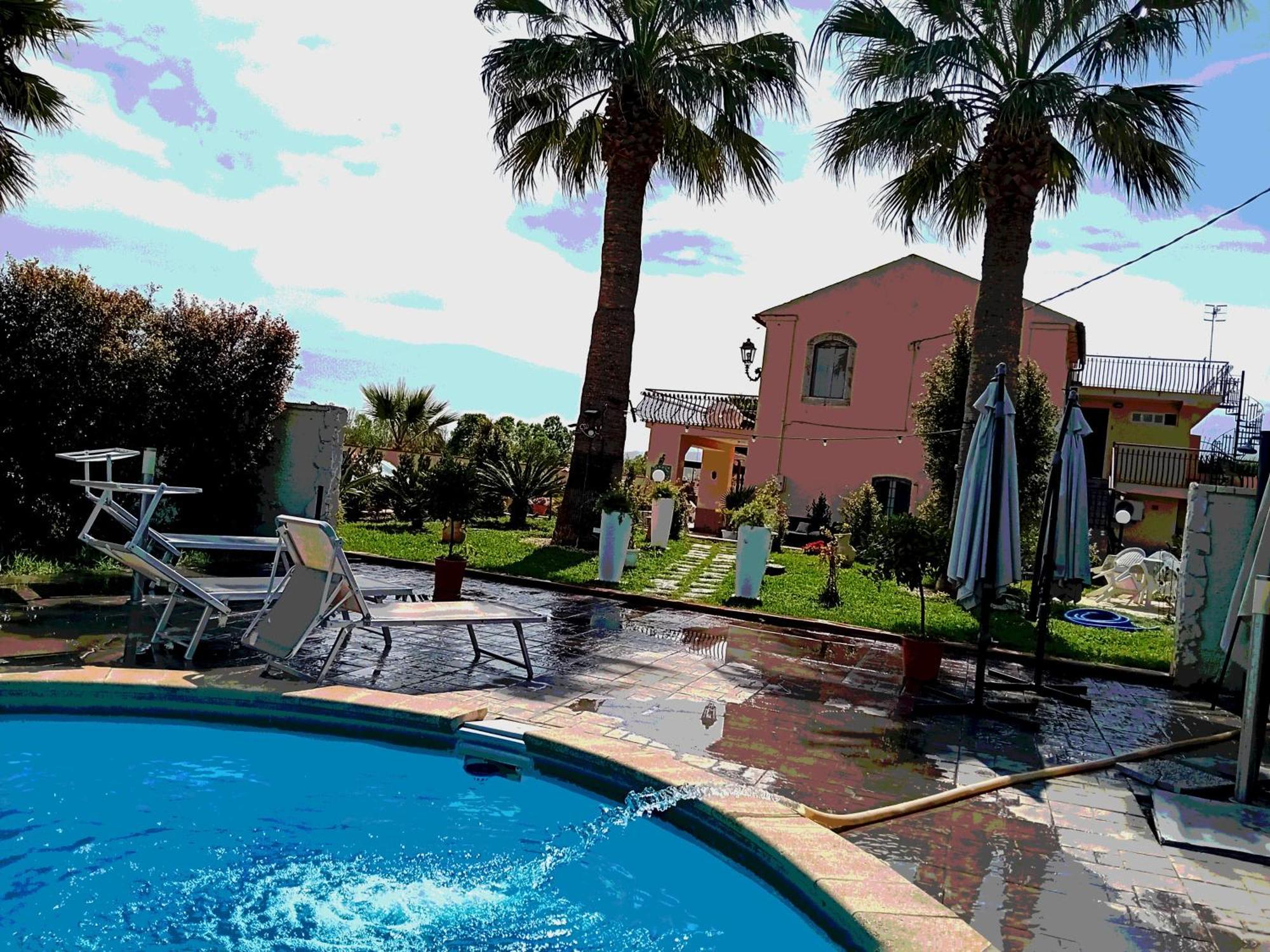 Villa Laura Apartment Giardini Naxos Exteriör bild
