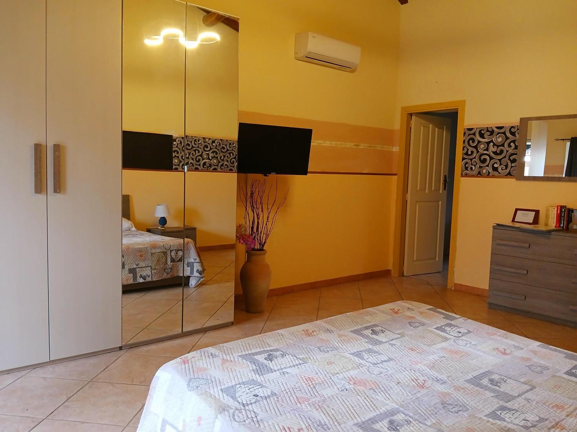 Villa Laura Apartment Giardini Naxos Exteriör bild