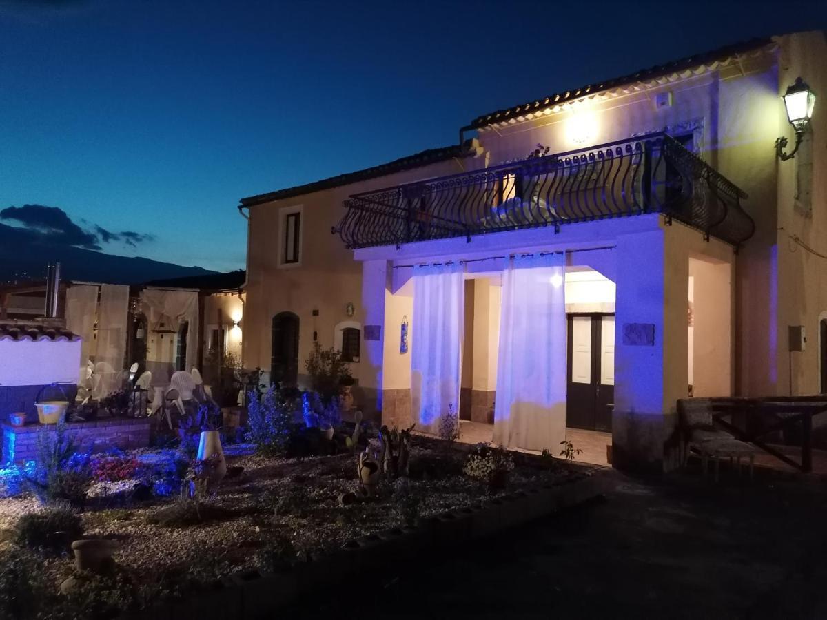 Villa Laura Apartment Giardini Naxos Exteriör bild